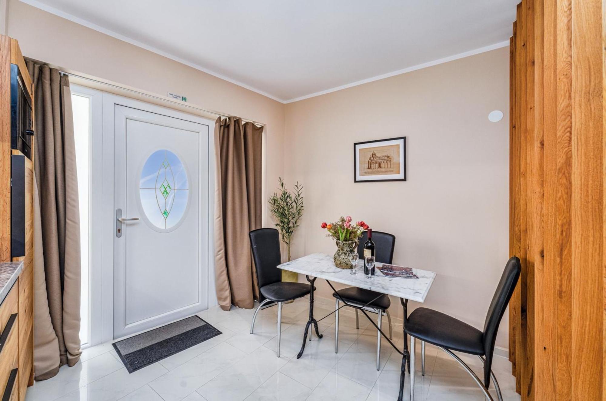 Samm Apartments Šibenik Eksteriør billede